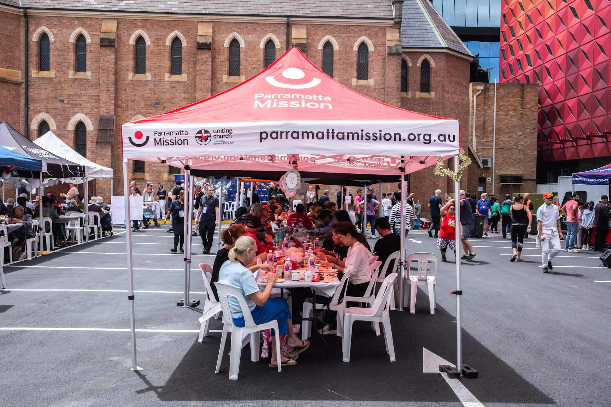 Parramatta Mission Christmas Lunch DOOLEYS